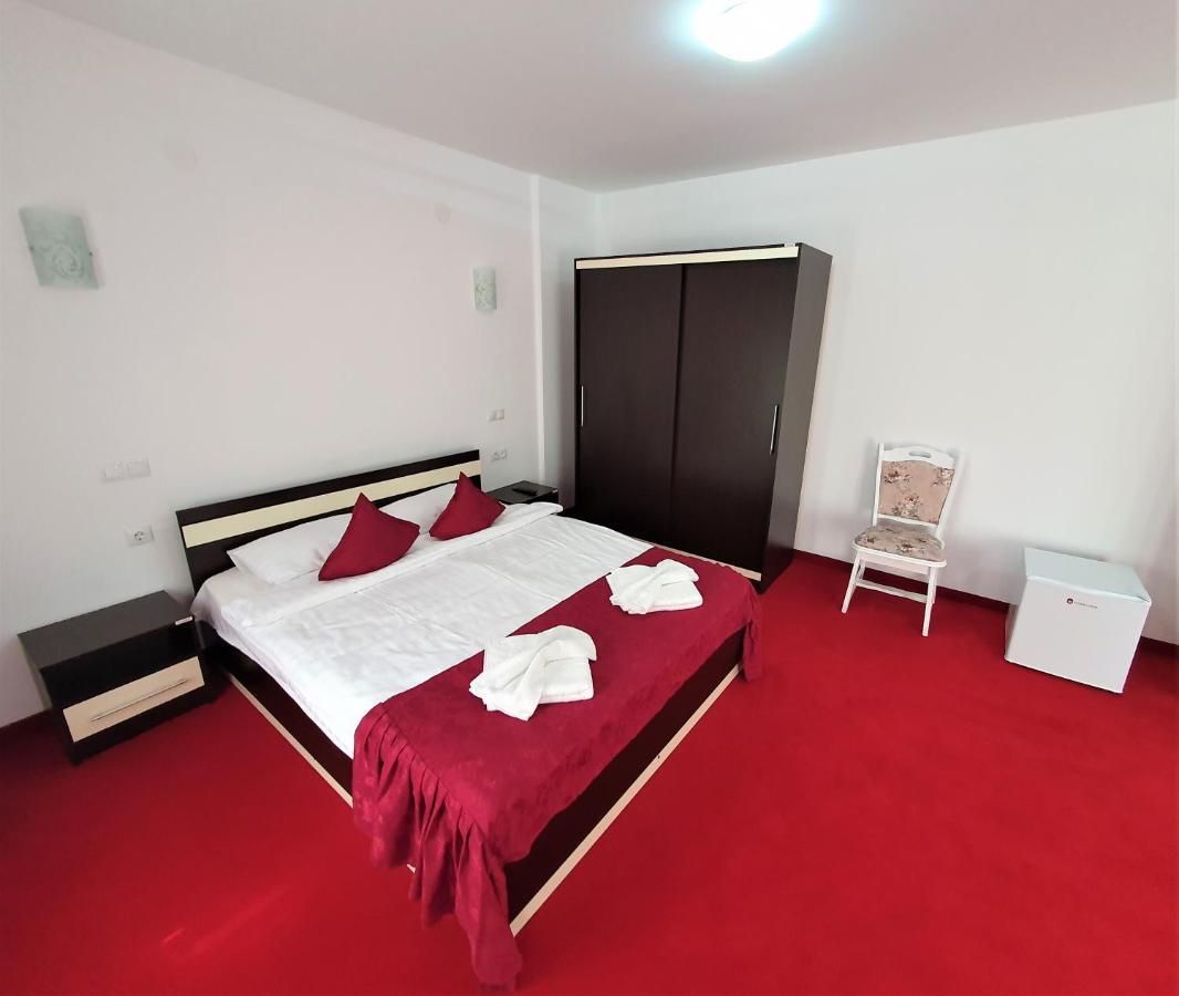Hotel Ari Events à Caseiu Extérieur photo