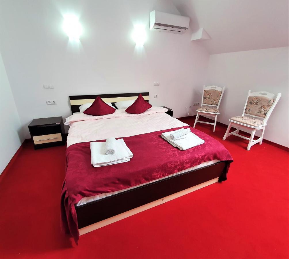Hotel Ari Events à Caseiu Extérieur photo