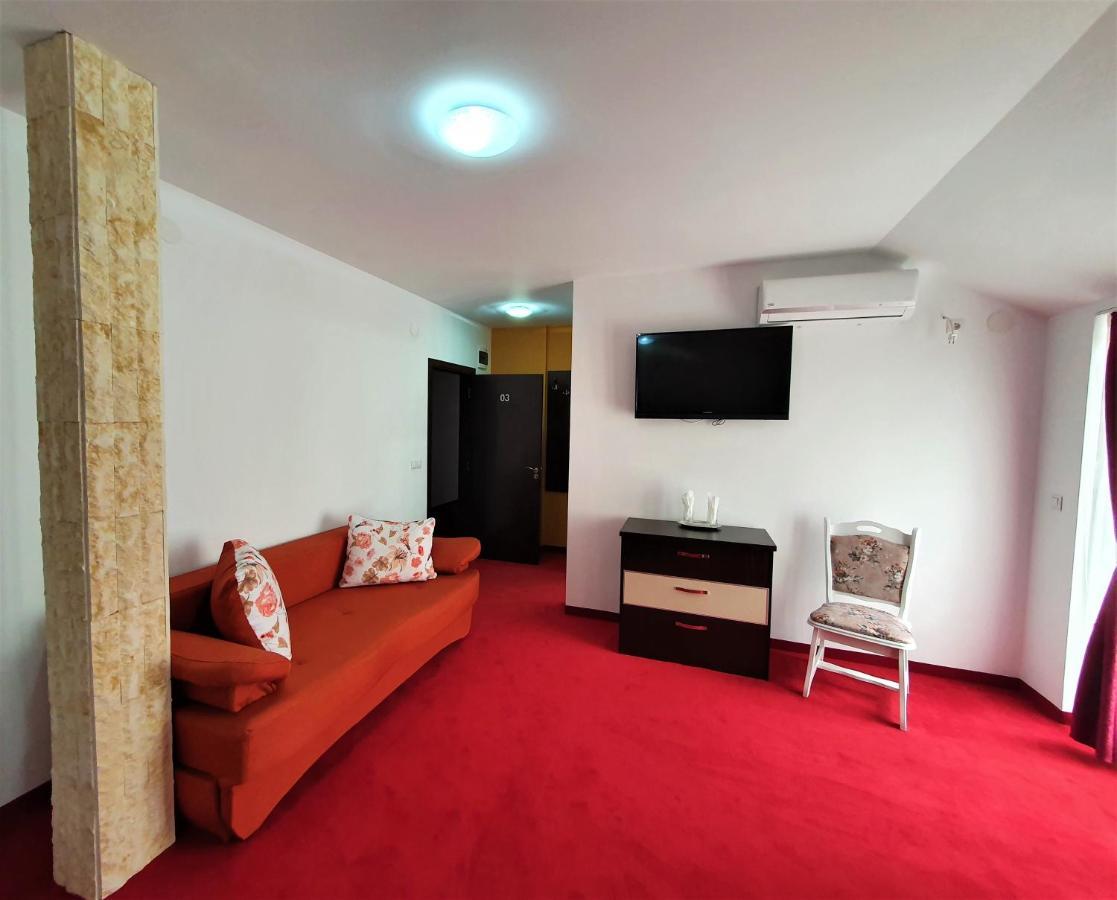 Hotel Ari Events à Caseiu Extérieur photo